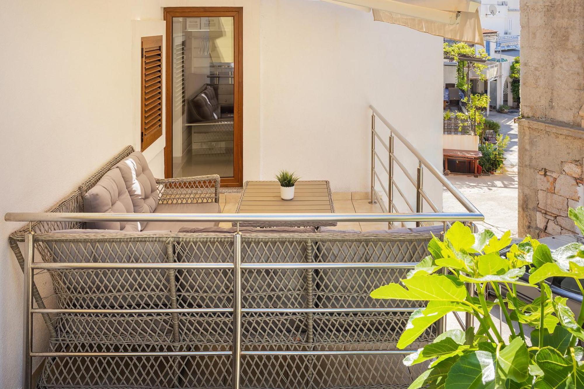 Apartment Porto With Terrace Baška Esterno foto
